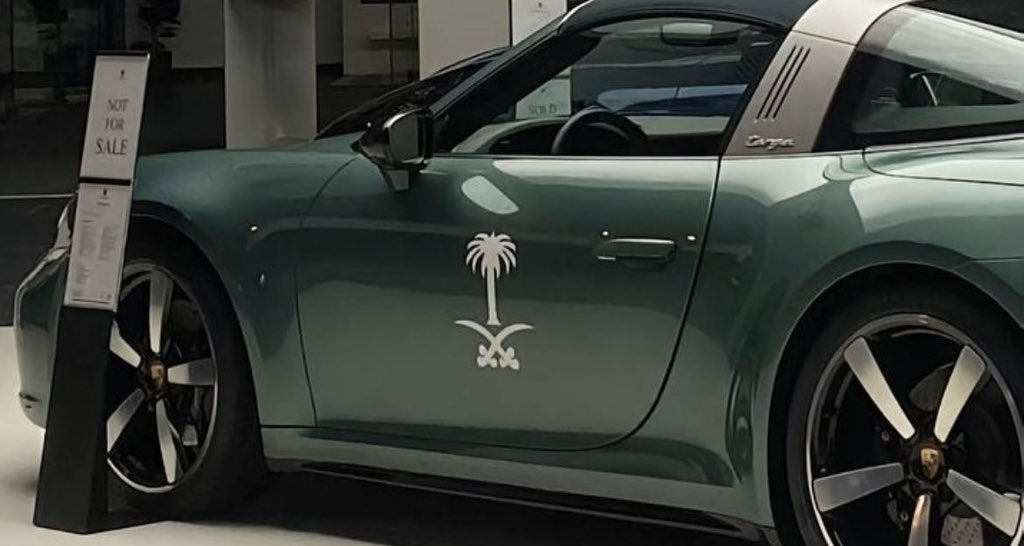 cars4_ksa's tweet photo. بورش 911 بصناعة سعودية🇸🇦💚 https://t.co/8lXiTBwbx6