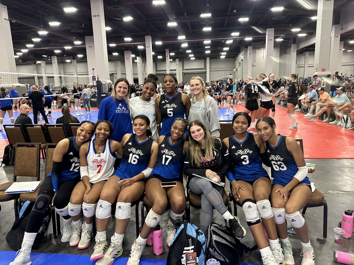 Simone Robinson (@simonerob2026) on Twitter photo Teamwork! Way to finish strong! More to come…. #delayednotdenied <a href="/avatxvolleyball/">AVA of TX</a> <a href="/usavolleyball/">USA Volleyball</a> Teamwork! Way to finish strong! More to come…. #delayednotdenied <a href="/avatxvolleyball/">AVA of TX</a> <a href="/usavolleyball/">USA Volleyball</a>