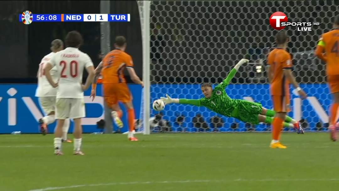 imsmohsin's tweet image. Arda Güler&apos;s free-kick hits the post!

The teenager is lighting up the Euros.

#EURO2024   #TURvNED #TURvNET