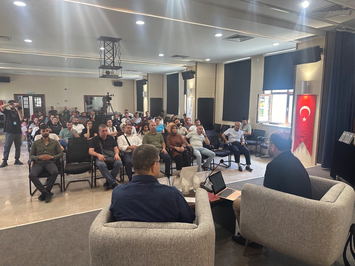 Van İl Halk Kütüphanesi tweet media