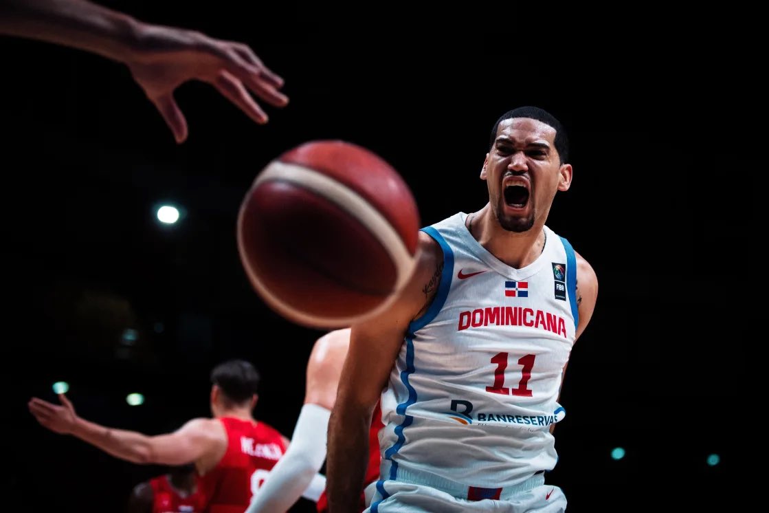 ¡GRACIAS MUCHACHOS POR DARNOS TANTO! 👏🏼❤️🇩🇴

Ahora que todo ha pasado, desde la comodidad de nuestro hogar, lo más fácil es hacer análisis y decir que se debió hacer tal o cual cosa. En cambio yo, el único análisis que puedo hacer con relación a este grupo es que DEJARON EL