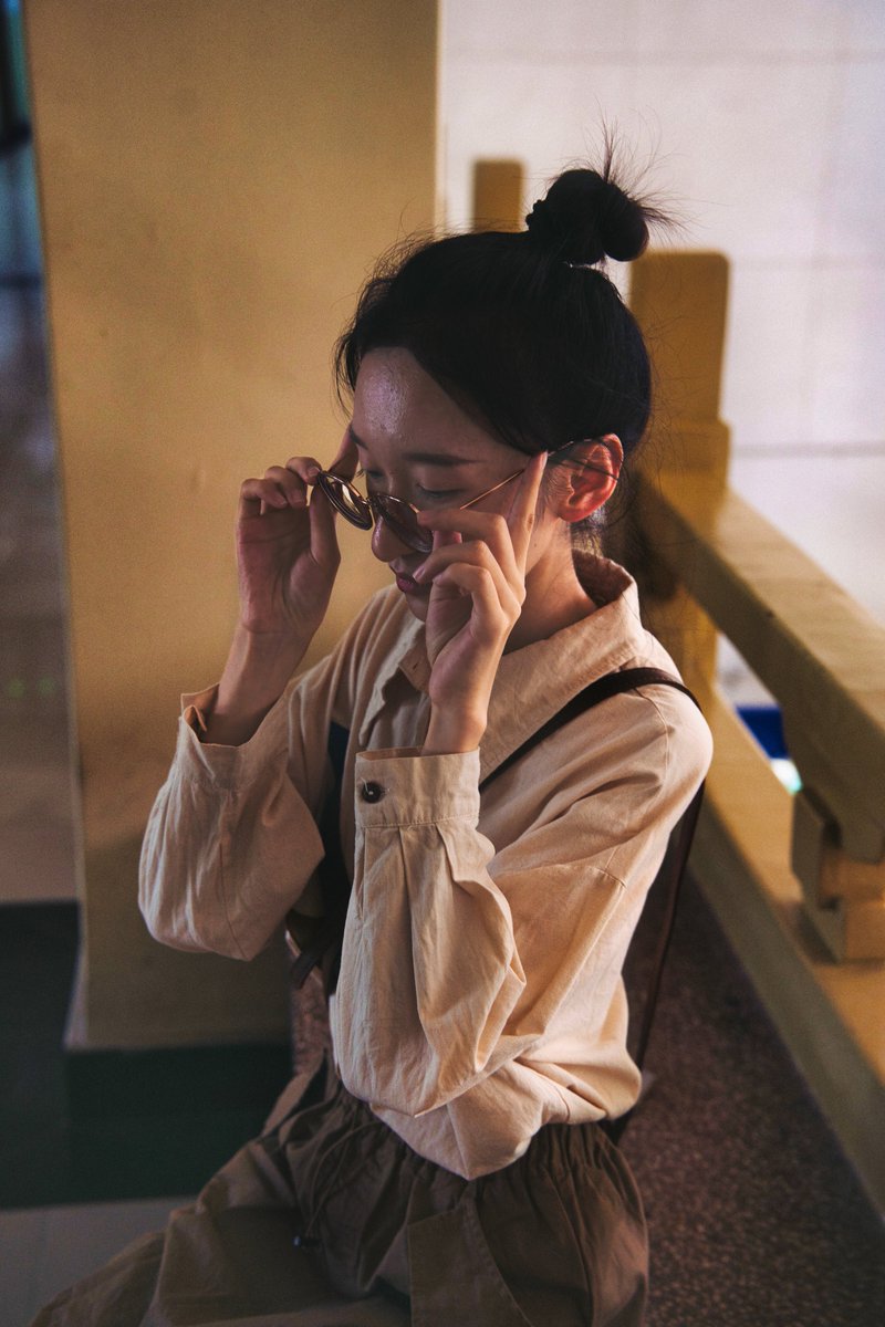 Conquering_Tide's tweet photo. 赶在1号楼大修前拍个照

出镜：木木珂
摄：俺自己 https://t.co/9cr3AL7Hej