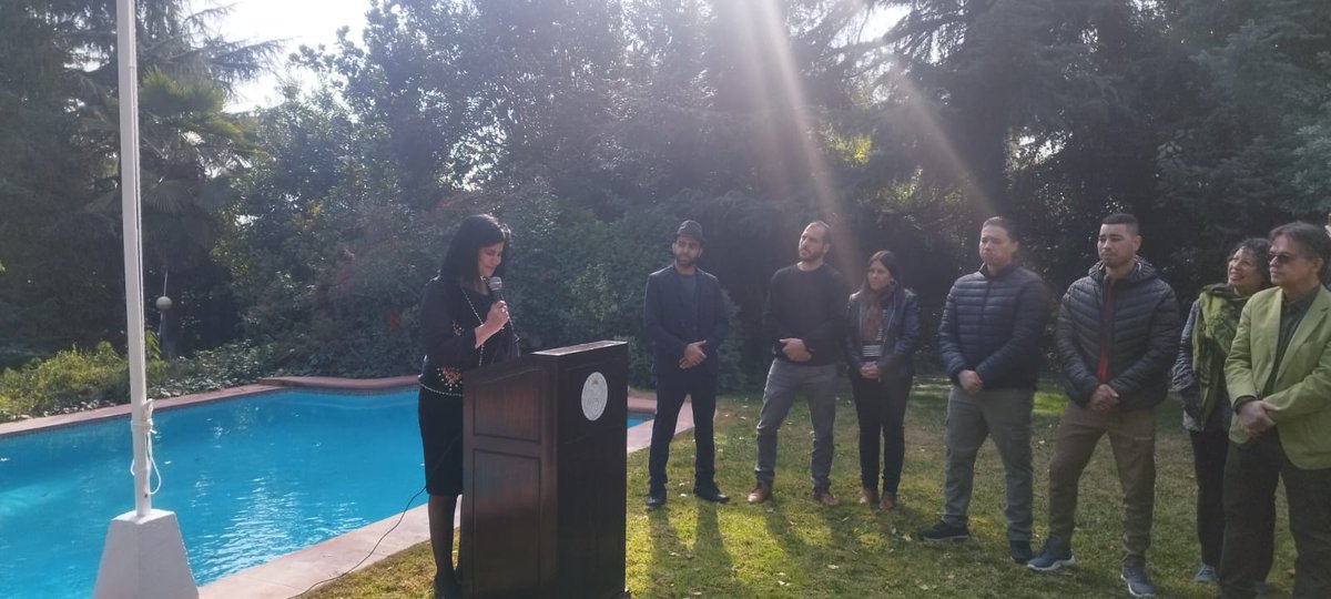 amigosaharaui's tweet photo. Celebración del día de la Independencia de Argelia en Chile. La embajadora Faiza Latrous R resaltó la histórica amistad entre los pueblos de Argelia y Chile y reafirmó  el compromiso permanente de su país con la causas Saharaui y Palestina ante la ocupación ilegal de sus países. https://t.co/PL8UPX1eeU