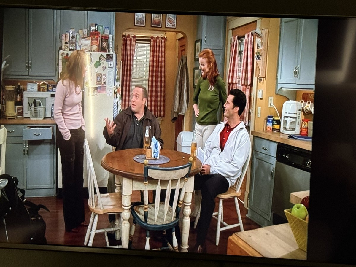 timpilotek's tweet photo. @PrimeVideoDE Hey, seit einigen Wochen ist die ganze Serie #kingofqueens bei Prime komplett im Format verzogen. Könnt ihr das fixen? https://t.co/tWyCi1vWFl