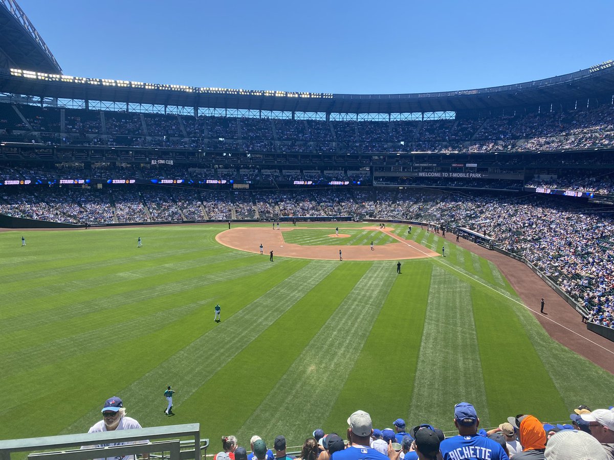 Evan Daum tweet media