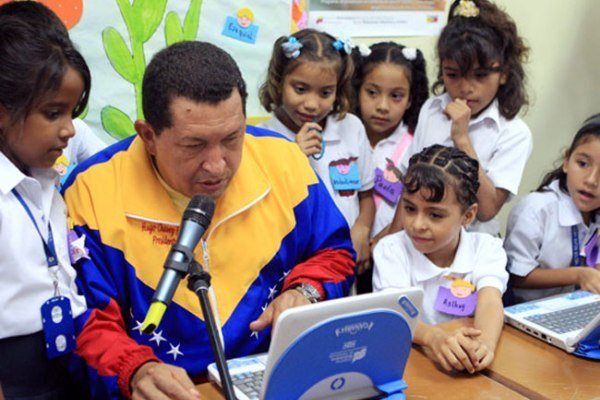 Chávez convocó a soñar una Revolución educativa, apoyados en el humanismo social, actuando con humildad y sencillez.
<a href="/MPPEU_Ve/">MPPEU_Ve</a> 
<a href="/NicolasMaduro/">Nicolás Maduro</a> 

#EducaciónGratuita 🇻🇪
#VenezuelaSoberanaYPlena 💪
#DeZurdaTeam 🤝🐴