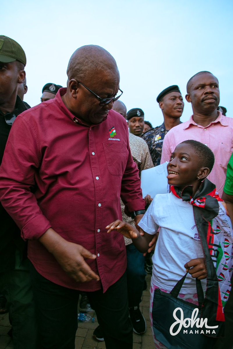 KAgbesii's tweet photo. The children desire a brighter future, which is why they support John Mahama's leadership.
#Mahama4Change2024
#Mahama24HourEconomy 
#LetsBuildGhanaTogether https://t.co/sHKZRJeESi