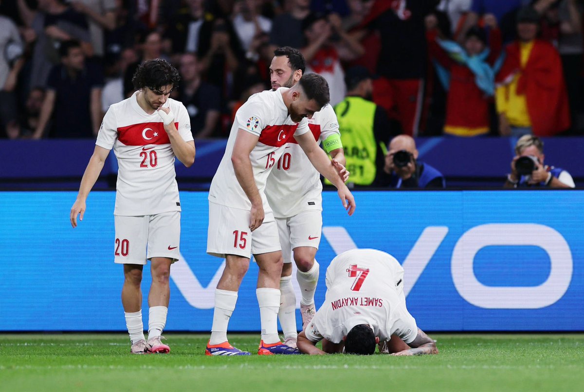 Canınız Sağolsun 🇹🇷

Sonuç ne olursa olsun, mücadeleleri ve azimleriyle her zaman gurur kaynağımız oldunuz.

Teşekkürler Milli Takım, sizlerle gurur duyuyoruz! ❤️

#EURO2024     #BizimÇocuklar
