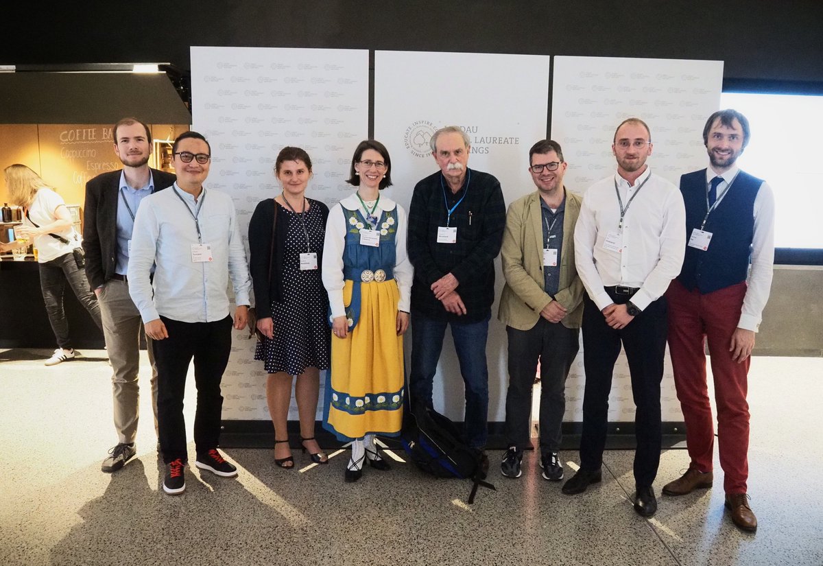 Czech (-o-slovak) team of young physicists at the 73rd Lindau Nobel Laureate Meeting with the Nobel Prize Winner David J. Wineland (NIST) and Countess Bettina Bernadotte of Wisborg #lino24 #lindau #nobelprize
