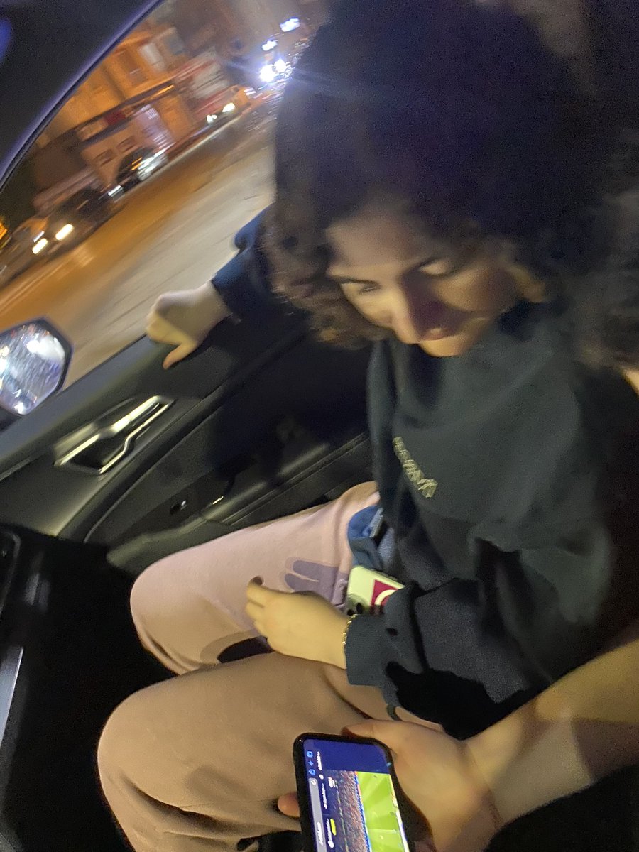 azrabidur's tweet photo. Milli mesele olunca kızlarla dönüştüğümüz hal 
(yaşasın ırkımız çine bedel kırkımız eşliğinde arabada hararetle maç izleme) https://t.co/GnT2EE5rl3