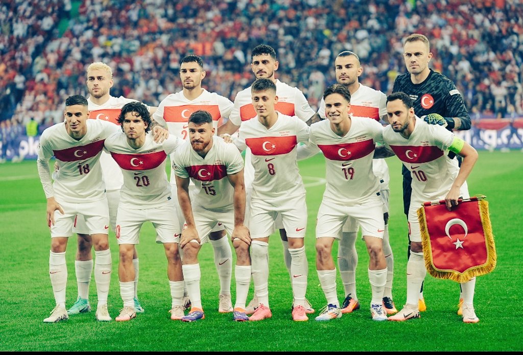 aysizeymes's tweet photo. Teşekkürler #BizimCocuklar https://t.co/ffkzftP4SF