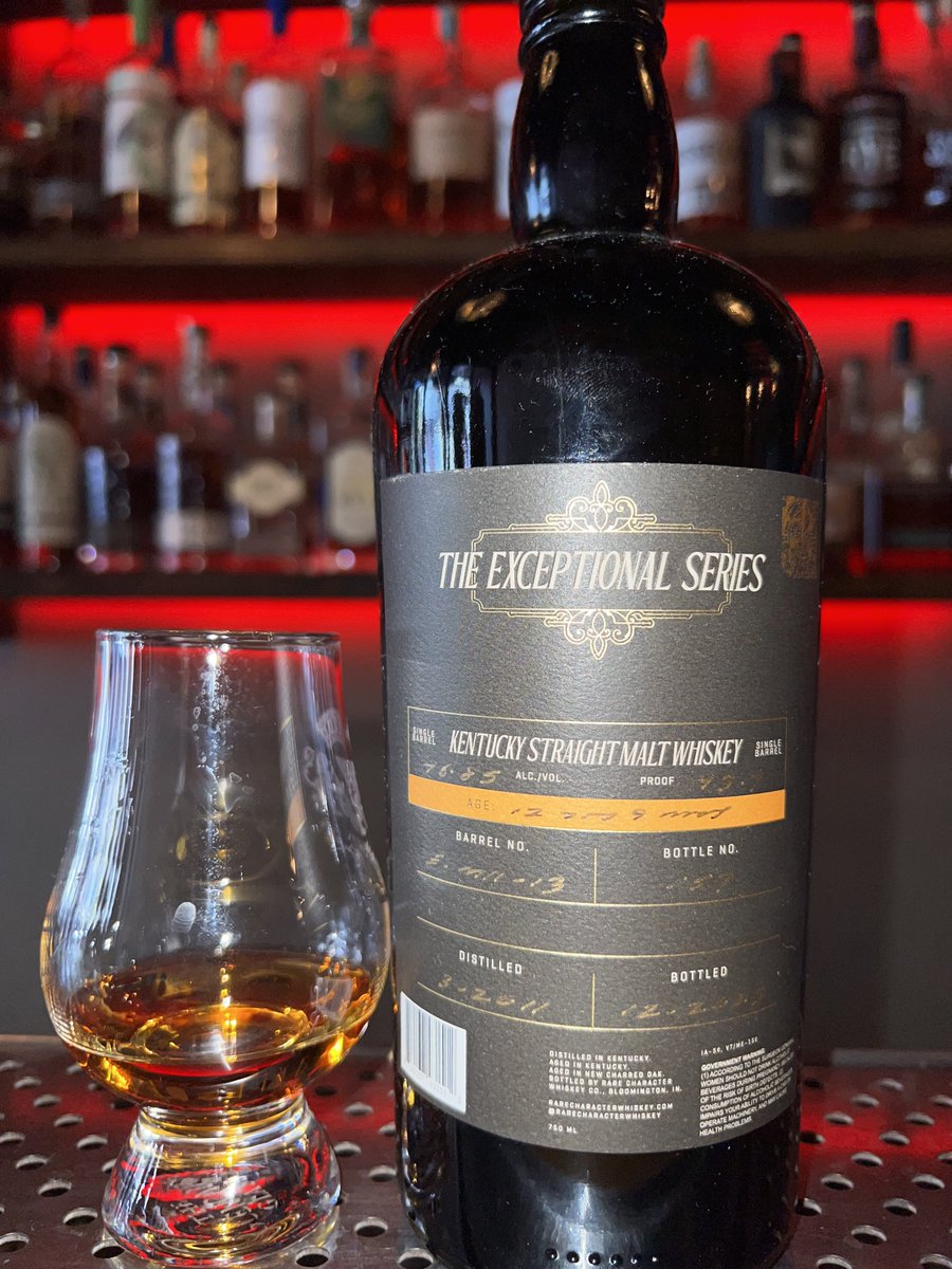 bourbonscript's tweet photo. Happy Saturday, friends! High temperature records are set to fall this weekend, but I can’t bring myself to add an ice cube. This #RareCharacter #ExceptionalSeries is just too magnificent. Nose is oak and vanilla. Loads buttery vanilla on the palate. Long finish. How are you beating the heat? 
@batchtucson
