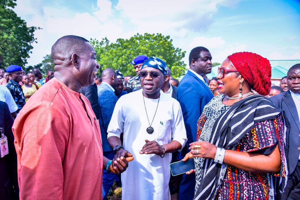 HyacinthAlia's tweet image. Earlier today, I paid an unscheduled visit to Federal Government Girls' College, Gboko, where I was greeted with a warm and heartfelt welcome by the management and students of the school.