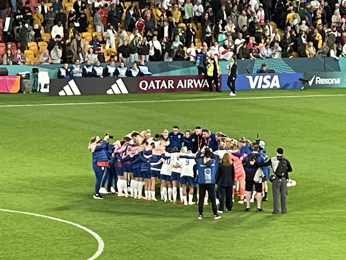 JoanneLetters's tweet photo. It is a service we provide - 3 penalty shootouts, 3 wins! @GarethSouthgate @England @BBCSportUpdates https://t.co/mziOq7j3Yg