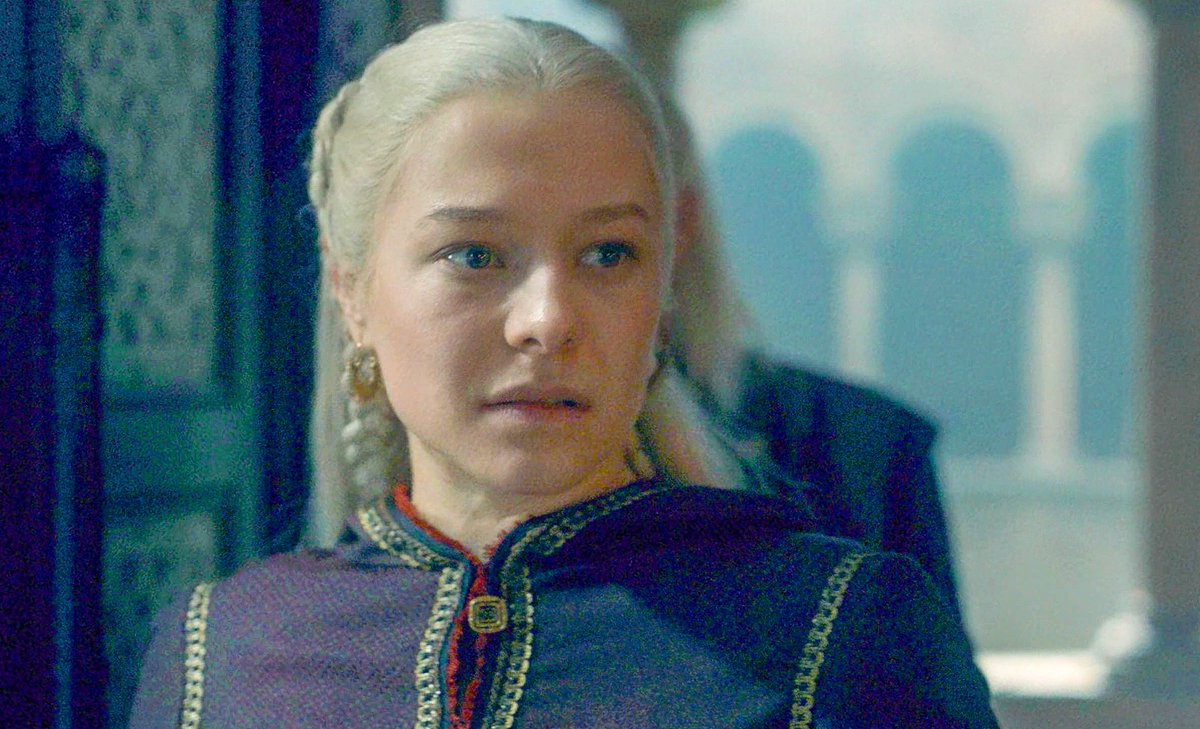 Mayham_H's tweet photo. Rhaenyra serving the best facial expressions in the entire show: https://t.co/NzGNGdQvbU