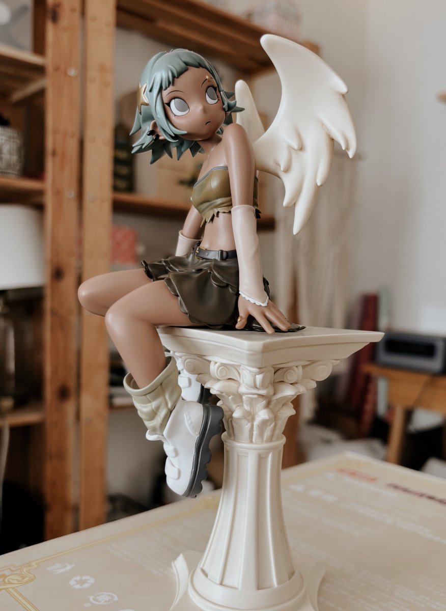 LibbyFrame's tweet photo. angels for Amsterdam Pop Mart store opening 7/13 https://t.co/sLbq5rkEDd