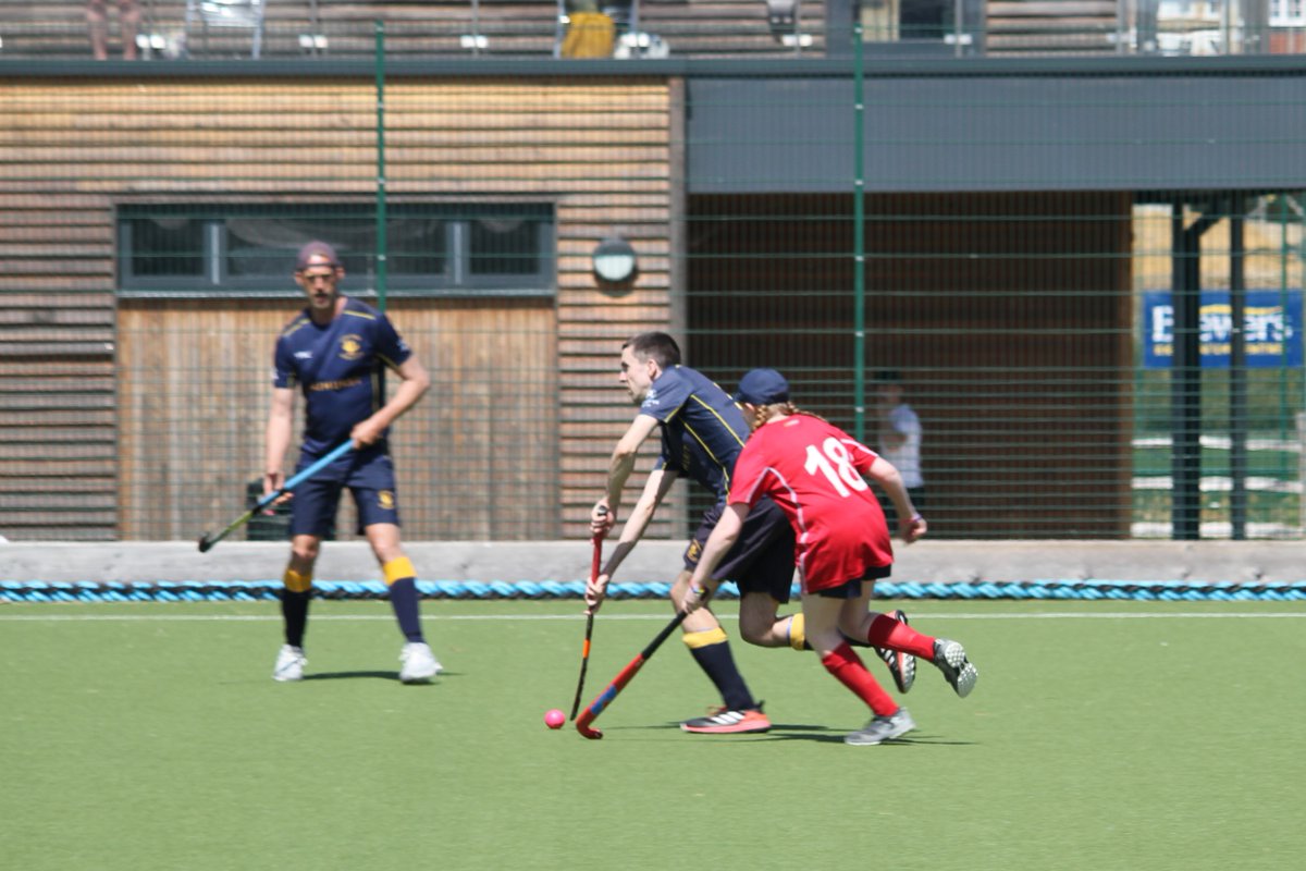 Cliftonville HC (💙💛) tweet media