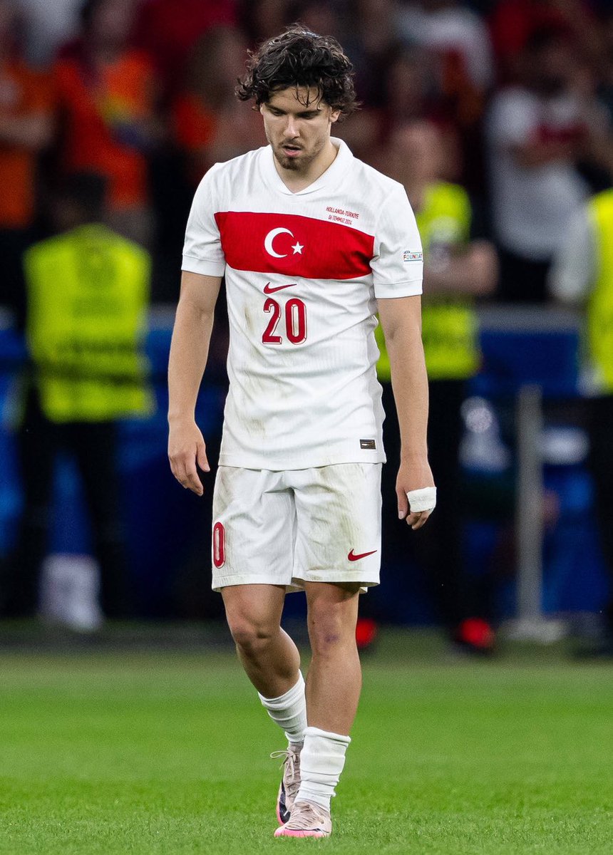 themarginale's tweet photo. Hepsi çok iyiydi ama bu ikili bir başkaydı.

Ferdi Kadıoğlu ve Barış Alper Yılmaz verdiğiniz mücadele asla unutulmayacak. https://t.co/plSCysVAb8