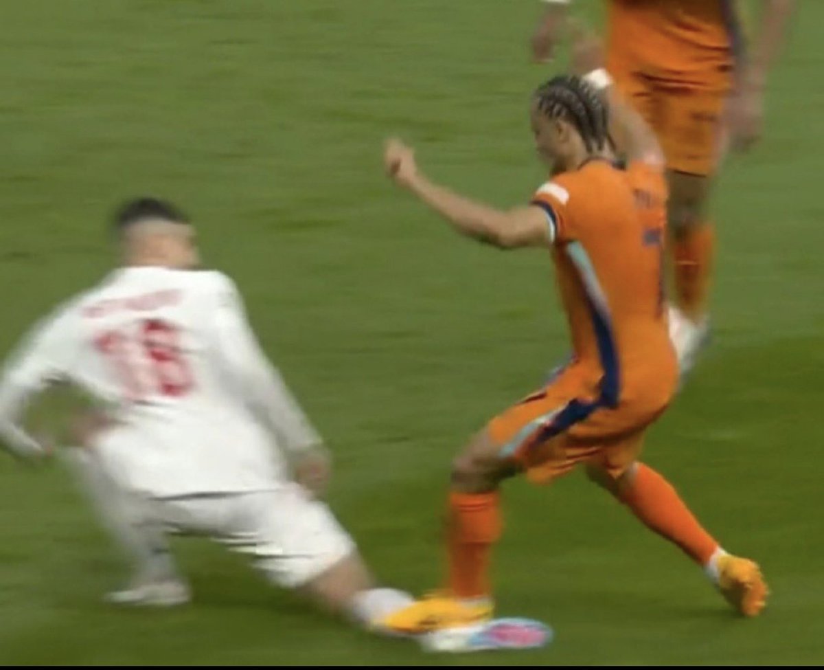 _bmppc's tweet image. Rigged. 

#turned #EURO2024