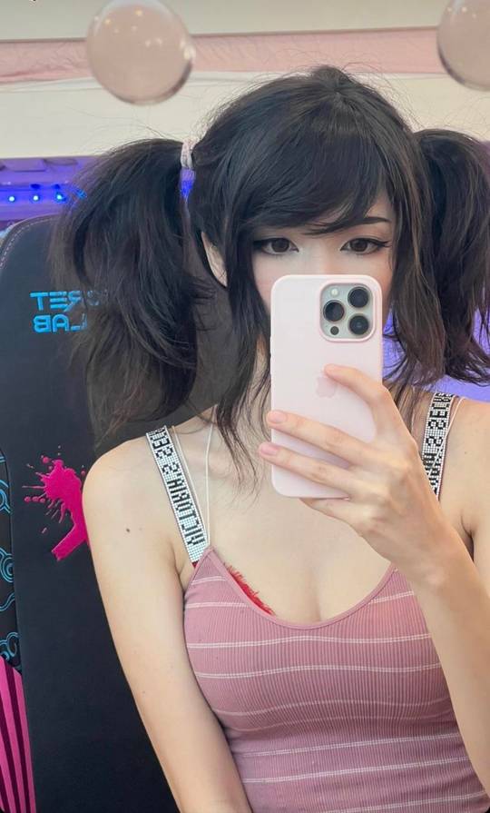 egirlcatfishh's tweet photo. Nghhh fuuck I need some cute bratty egirl futa like em1, belle or jameliz to completely mindfuck me 😵‍💫😵‍💫 #nsfwrp #goon #relapse #nsfwtwt #lewdrp #rp #gooner #smut https://t.co/blp8xUbRY8