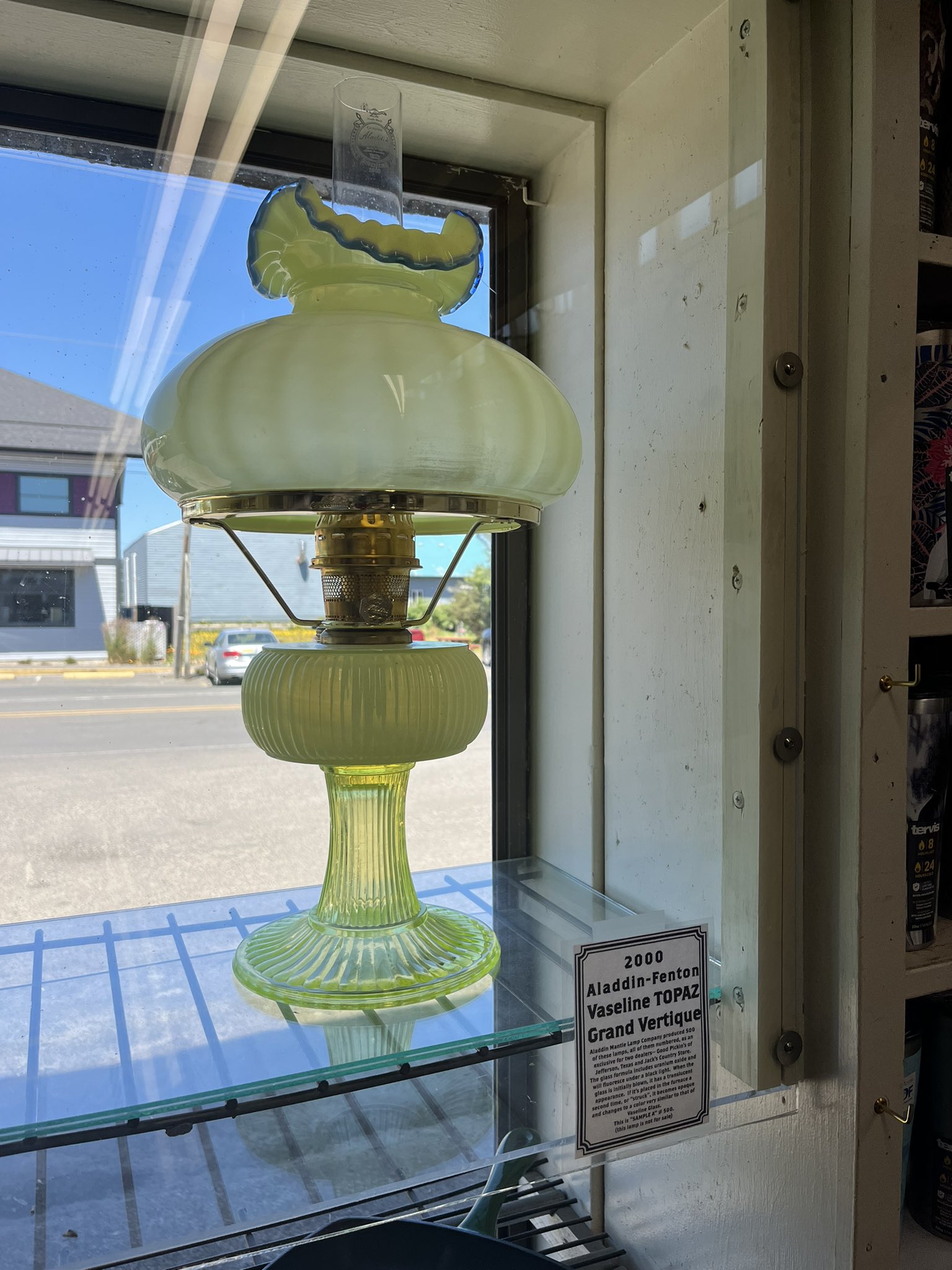 希少　アンティーク　アラジン社　ヴァセリンガラス　テーブルランプオパール セント 希少 アンティーク アラジン社 ヴァセリンガラス テーブルランプ