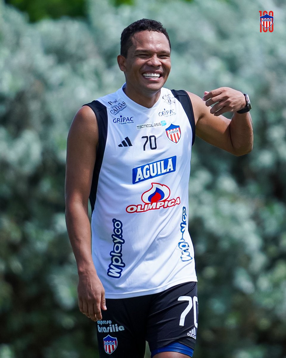 😁 <a href="/carlos7bacca/">Carlos Bacca</a> 
#CentenarioRojiblanco 
#VamosJunior🔴⚪🔵