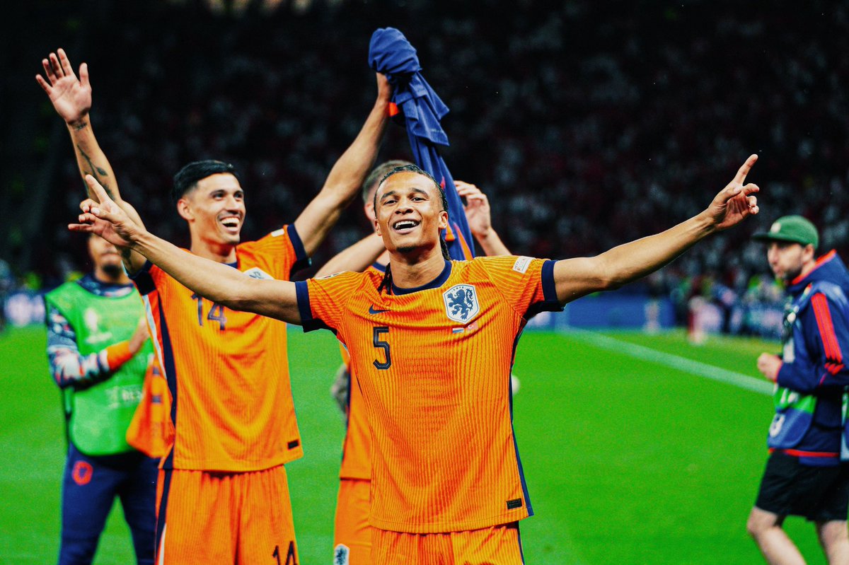 Nathan Aké tweet media