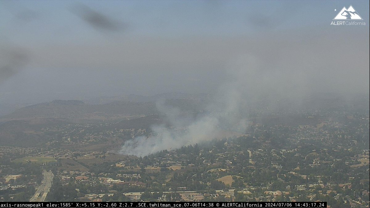 #ViewFire: Copter 4 reports the fire is approximately 3 acres. Good progress being made. Cancelling air tankers. #ThousandOaks