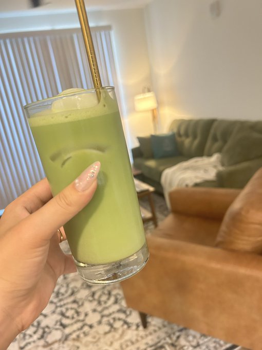 I&rsquo;ll never get sick of making matcha at home 😍 https://t.co/rQyz92i9p4<a href="/tag/realloyalfans"class="tags"><span>#realloyalfans</span></a>