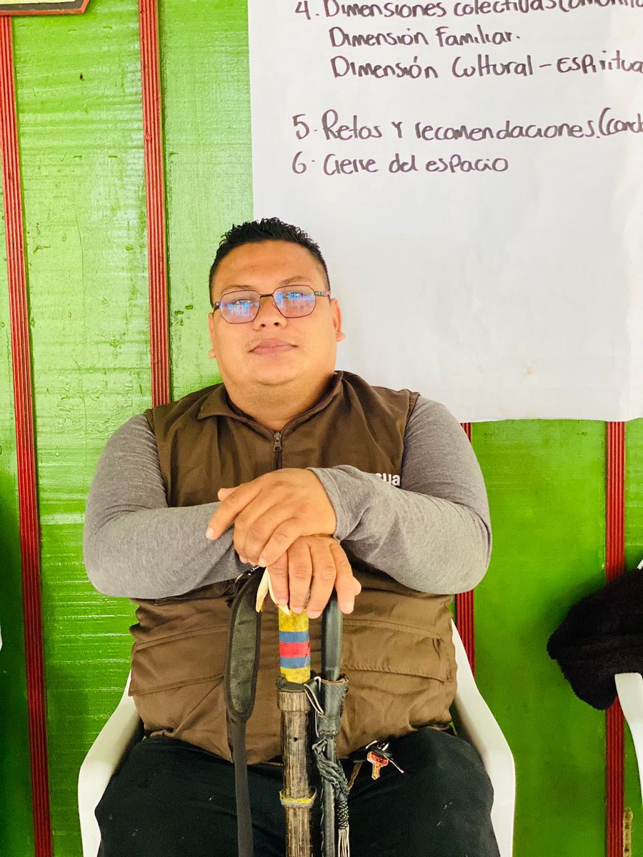 OPIAC_Amazonia's tweet photo. 📢📢La Coordinación de Derechos Humanos y Paz de OPIAC, liderada por José Homero Mutumbajoy, se encuentra en el resguardo indígena Vegas de Santana del pueblo Siona en el departamento del Putumayo. Esta significativa acción se enmarca en el fortalecimiento institucional de la Comisión de Derechos Humanos de los Pueblos Indígenas de Colombia (CDDHPI), con el firme propósito de consolidar estrategias efectivas de medidas de protección y seguimiento para la exigencia del respeto a la vida y los derechos humanos de los Pueblos Indígenas.

📝En el encuentro se está abordando  el fortalecimiento del conocimiento y la cultura indígena. Además, se realiza un monitoreo exhaustivo de la situación de derechos humanos en la región, con el objetivo de identificar y abordar las problemáticas que afectan a las comunidades indígenas, garantizando así su bienestar y seguridad.

👉🏼El compromiso de OPIAC con la defensa y promoción de los derechos humanos es inquebrantable, y esta acción en el resguardo Vegas de Santana es una muestra clara de la dedicación y esfuerzo continuo para proteger la vida y la dignidad de los Pueblos Indígenas de la Amazonía Colombiana.🍀🛖🍃🇨🇴

#LaAmazoníaEsOPIAC 🌱 #YoDefiendoLaAmazoníaViva 🌿✊ #IDefendTheLivingAmazon 🌿