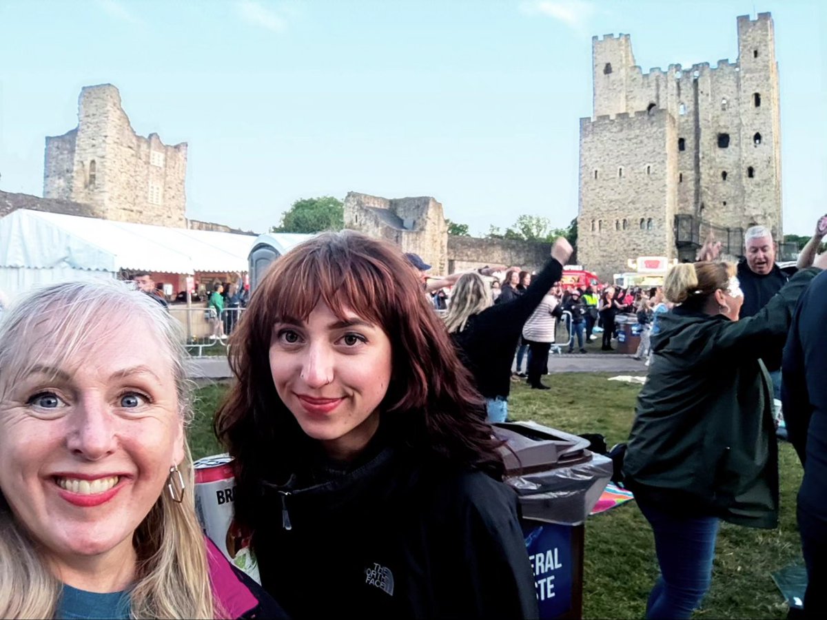 DeneezWilton's tweet image. A day out with my beautiful daughter at an old skool music concert. We had rain, wind, sunshine, sunsets, music and lots of dancing. #FeelingAlive