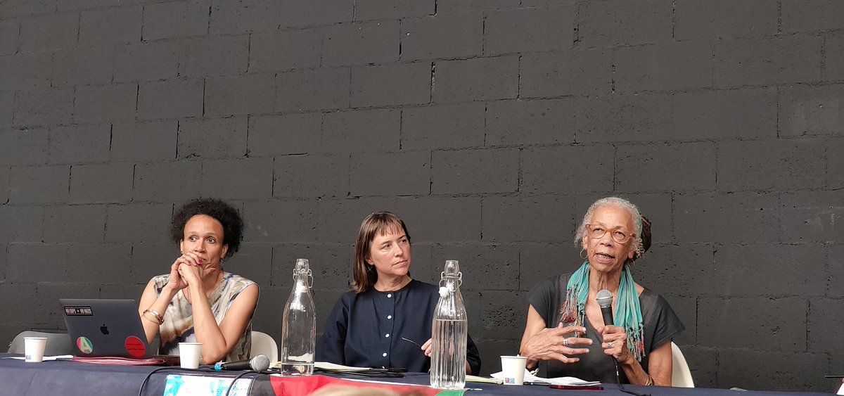laiimee (@laiimee2) on Twitter photo plenària final d' <a href="/HMaterialismBCN/">Historical Materialism Barcelona</a> amb Kelly Gillespie, Vanessa Thompson i Ruth W Gilmore 🌱 ✊🏽 plenària final d' <a href="/HMaterialismBCN/">Historical Materialism Barcelona</a> amb Kelly Gillespie, Vanessa Thompson i Ruth W Gilmore 🌱 ✊🏽