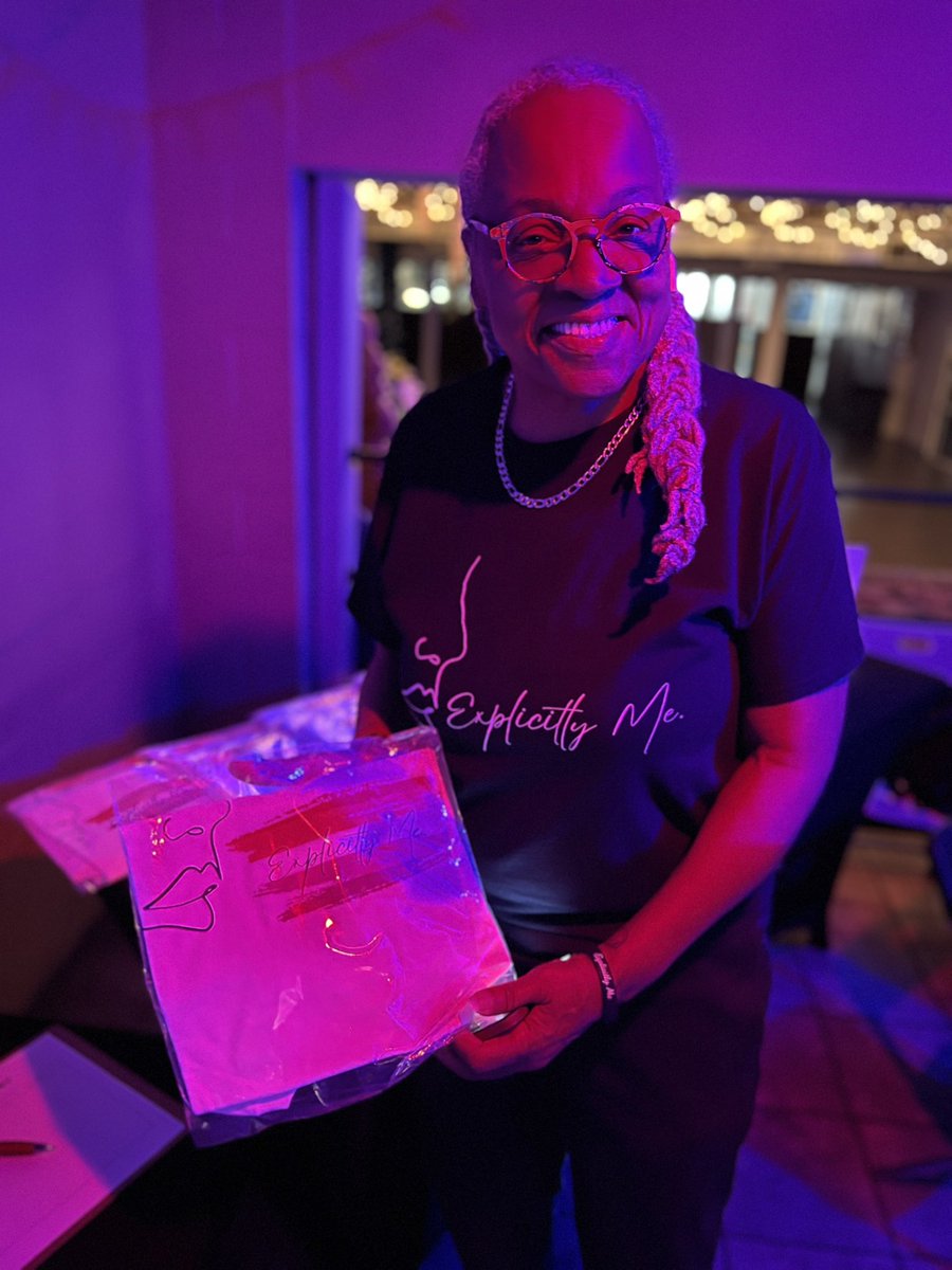 explicitlyme24's tweet photo. Had a blast at Ascendance 🩷🧡🪩 Thanks to those who showed up and stopped by to support us 🫶🏿🫶🏾🫶🏽🫶🏼#pridenola #lesbiansofcolor #party #blackandqueerexcellence #ascendance #essencefest #communityhealing #representationmatters #visibilitymatters #lgbtq🌈 #ExplicitlyMe https://t.co/bEh3RpBhh0