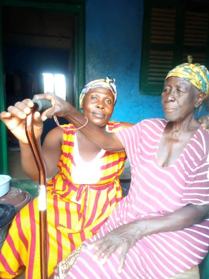 ProfDrGADanquah's tweet photo. During my house to house visitations in Mmpeasem I chanced upon these aged folks who needed assistive devices in other to walk safely. By the grace of God I have been able to donate adjustable walking sticks and adjustable wheeled walkers to them.
#OperationGivingBack https://t.co/Q5qYx0dXc2