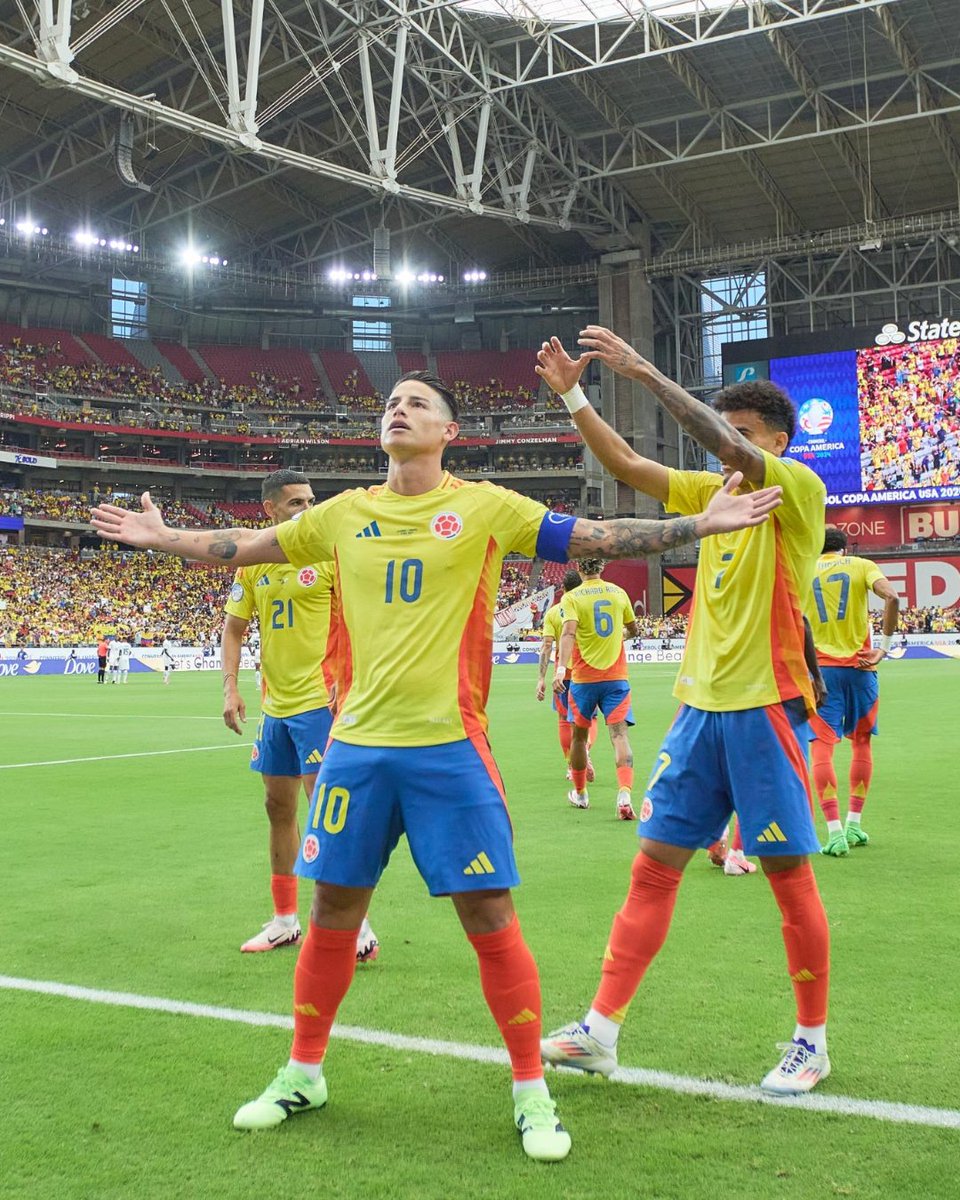 Luis Díaz crowns James Rodríguez 👑