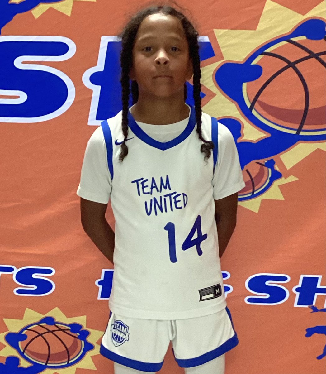 BigShotsGameMVP's tweet photo. 10u Final 

Team United GSO 2032- 39
 
#14 Deuce Criss 14pts 
#23 Zach Keith 12pts

Team Score- 19

#BIGSHOTS #Nationals https://t.co/ISzi2Iv5EK