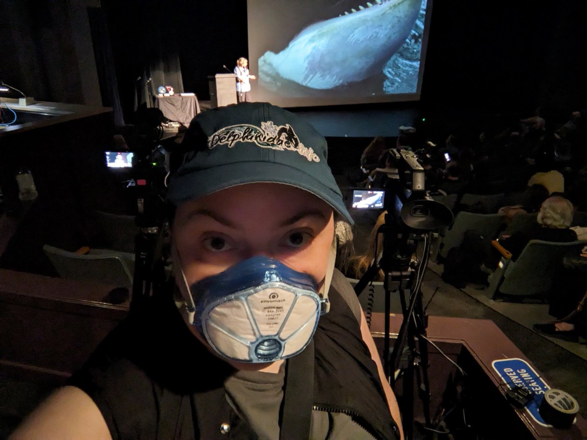 My normal focus is cetacean/marine-life related stuff, so I may not be not of interest for folks at large to follow. And this pic's from last year, as I don't normally take selfies, but this is my usual mask. Y'all masking? 
#YallMasking