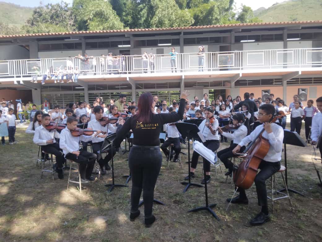 Cierre institucional del año escolar del enlace del Sistema de Orquesta Núcleo Valera parroquia Mendoza Fría, 
📍*Institución: E.B “Padre Rosario”