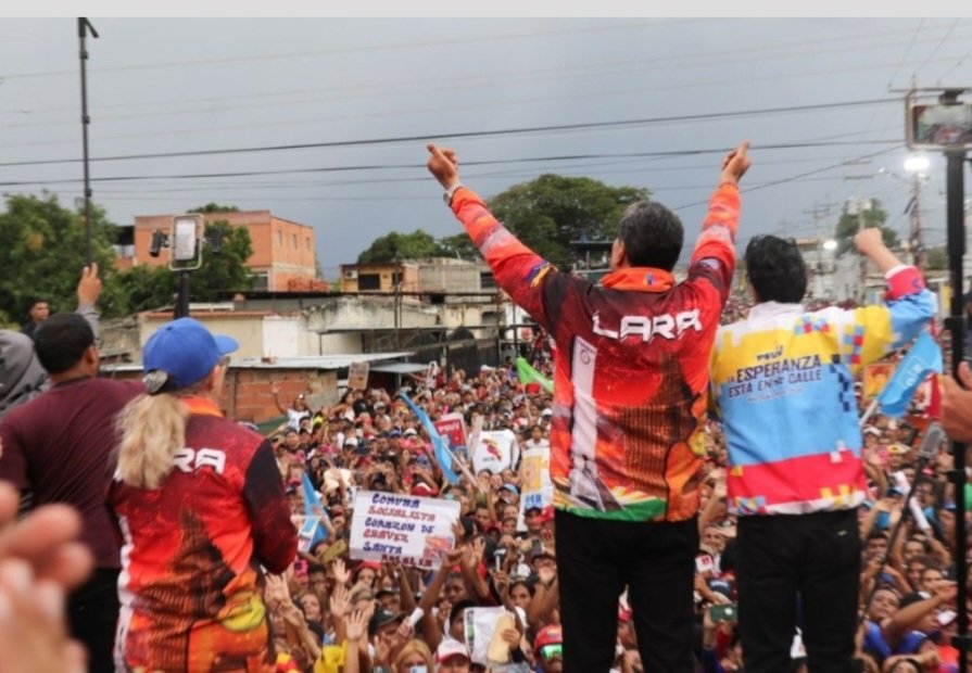 LARA | Candidato Maduro: El 28-J le vamos a cobrar las facturas a la derecha
n9.cl/8vojnh
#VenezuelaSoberanaYPlena