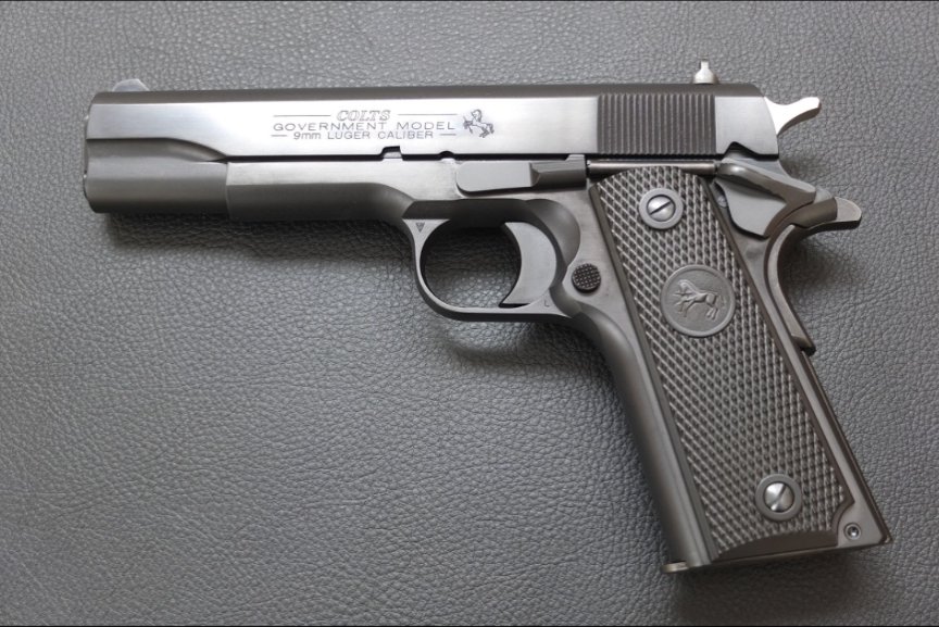 seikantekishar1's tweet photo. WAのWild Hawk2024はグリップがHW製らしい。
本物(のモデルガン)のエランのタカカスタムはタングステン樹脂にラバーコーティングが施されている。
だったらWild Hawk買う人はコルト純正ラバーグリップ買ってみては❓
パックマイヤーだとイメージが今作とは離れるので。
#WA #WildHawk https://t.co/LlqXxRNNYb