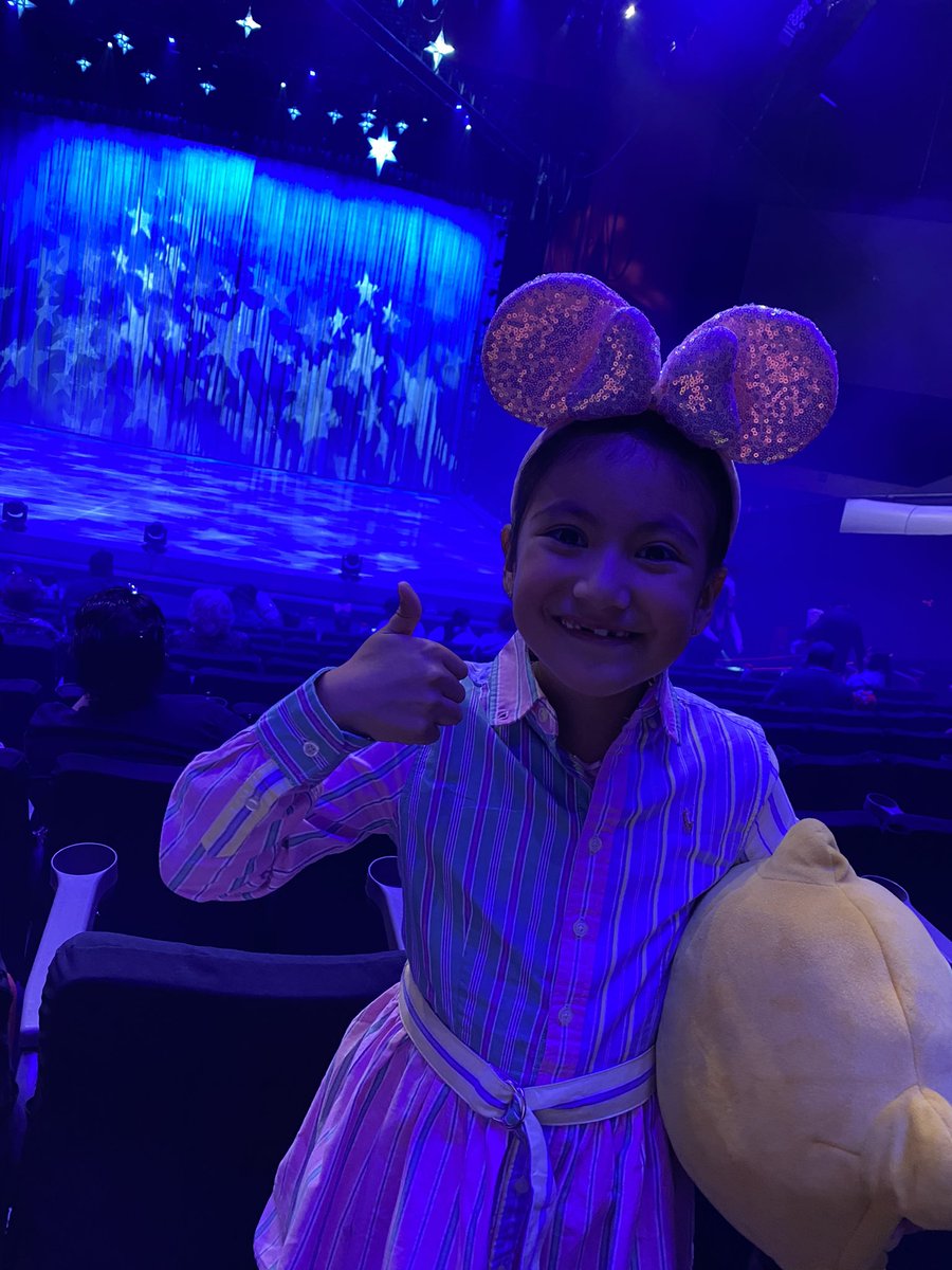 Zereplv's tweet photo. @DisneyOnIce  #DisneyOnIce https://t.co/z4AVaUirJb