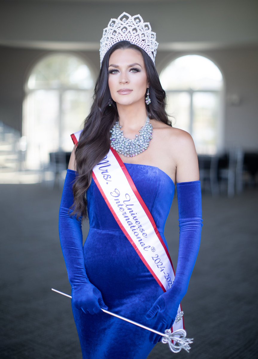 ashleytesoro's tweet photo. I’m the new “Mrs. Universe International 24-25.” 🎉🎉🎉🙏🙏🙏 https://t.co/zcrAXw8Tsl