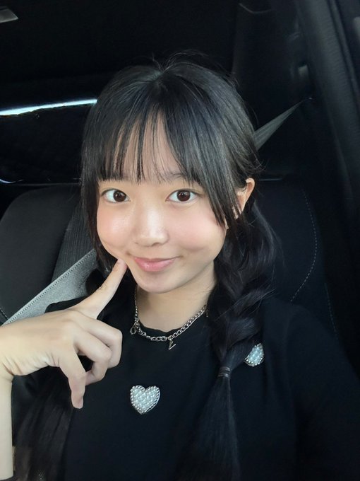 八束さくらのTwitter画像23