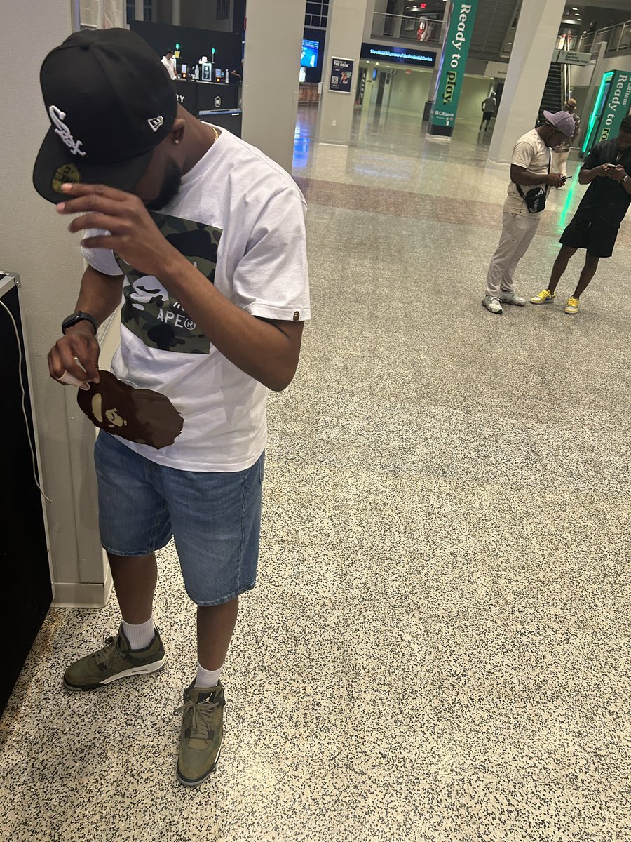 Ish 💴 tweet media