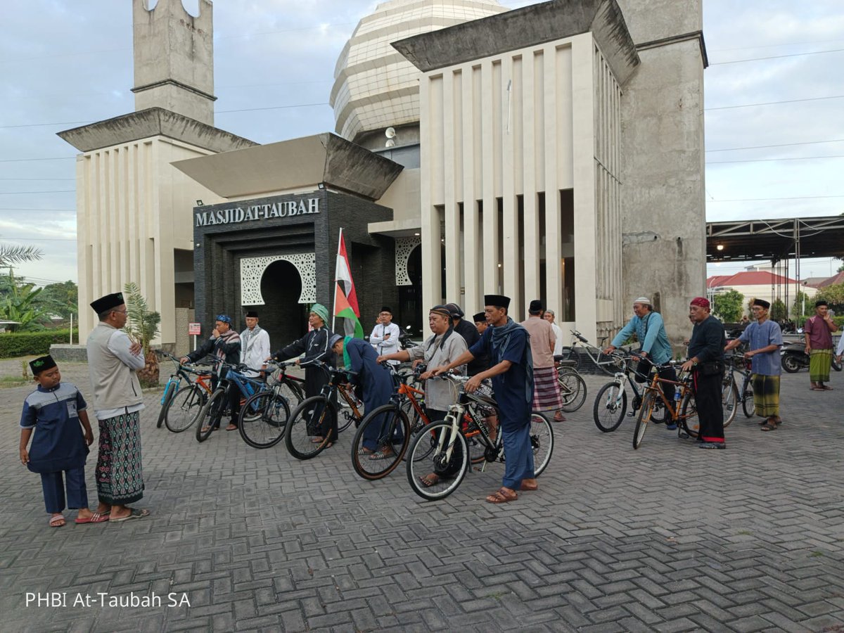 hamidcorp's tweet photo. @NUgarislucu Tahun baruan kami ndisik i Gus, tp tetep kirim doa yasin tahlil saat berkunjung ke mbah Ud Pagerwojo Sidoarjo dan Aulia Sono.
Oh iya, masjid kami sedang dalam tahap pembangunan. Monggo klo mau nyumbang 😇 https://t.co/7ziPf46a0L