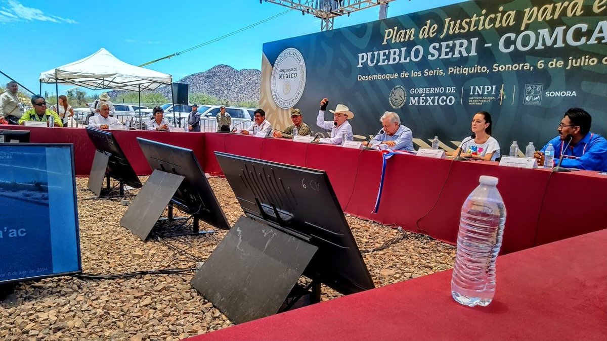 melladoalberto's tweet photo. En mi primer evento público como Presidente Ejidal con gran honor asistimos y representamos a nuestro Ejido 
El Desemboque y su Anexo Punta Chueca en la visita del Pdte @lopezobrador_  y @Claudiashein a nuestro territorio, En Pozo Santa Rosa, Desemboque de los Seris https://t.co/dkeUfsO2Ne