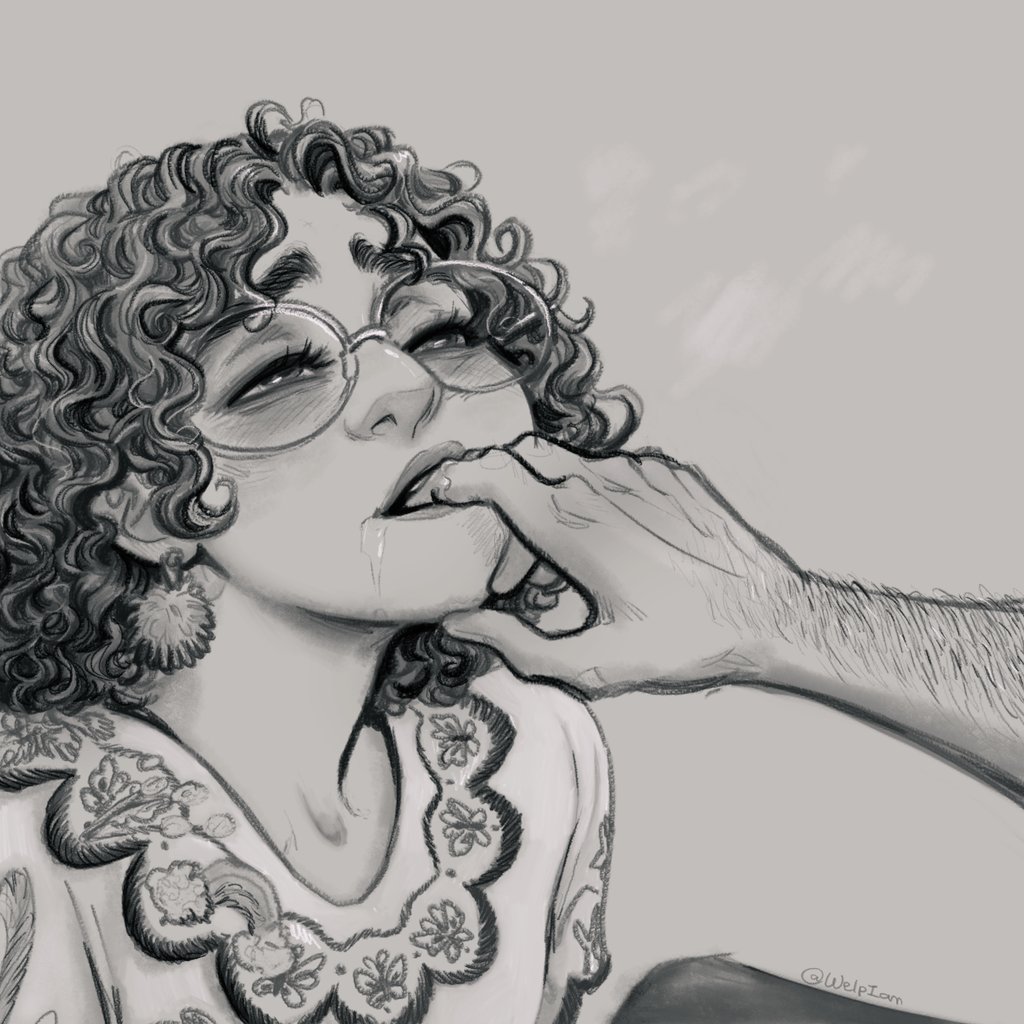 Some finger sucking for a certain  s l u t huehue 
#brumira #madrigalcest #fingersucking