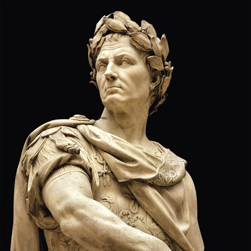 pierpi13's tweet image. "Cesare fu l'unico genio che Roma abbia dato, e l'ultimo dell'antichità." Cesare era un vero polimata. Parlava diverse lingue o dialetti, si sapeva che dettava quattro corrispondenze diverse a quattro segretari contemporaneamente.
Era tatticamente eccellente e aveva una maggiore…