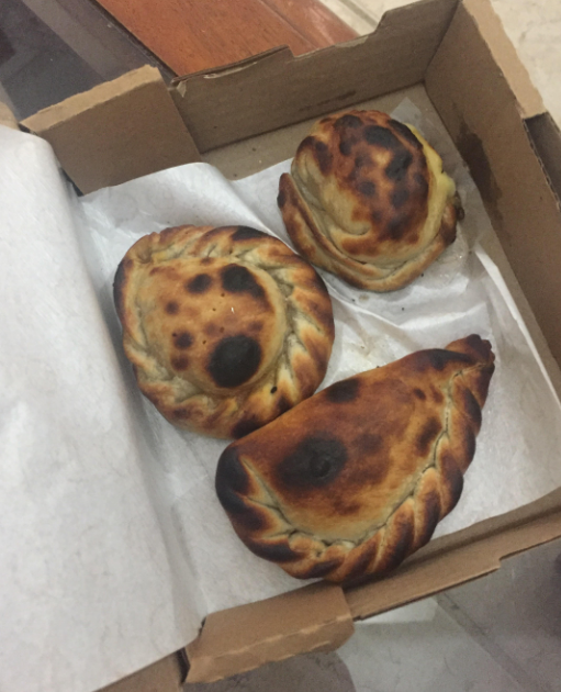 GR23zHKWgAABnSS?format=png&name=small