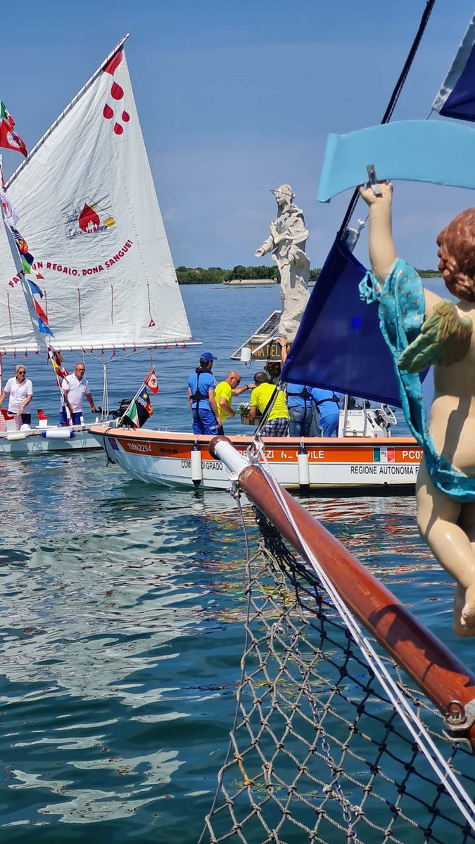 .<a href="/Pontifex_it/">Papa Leone XIV</a> -

Ieri l'omaggio floreale alla Madonnina del Mare - oggi (partenza alle 8.45 dal porto) la processione di barche pavesate a festa del "Perdòn de Barbana" - 

<a href="/mariacr28250504/">maria cristina lazzi</a> <a href="/giorgiobigi1/">giorgio bigi</a> <a href="/marina52182/">Marina 🌹🐞🦉</a> <a href="/SuttoraM/">suttora marina</a> <a href="/SaraSanson67/">Sara Sanson</a> <a href="/azzur_farfalla/">Azzurra Farfalla</a> <a href="/CiriSince1978/">Giuseppe</a> <a href="/CMarc17/">Claudio Marchesan</a>